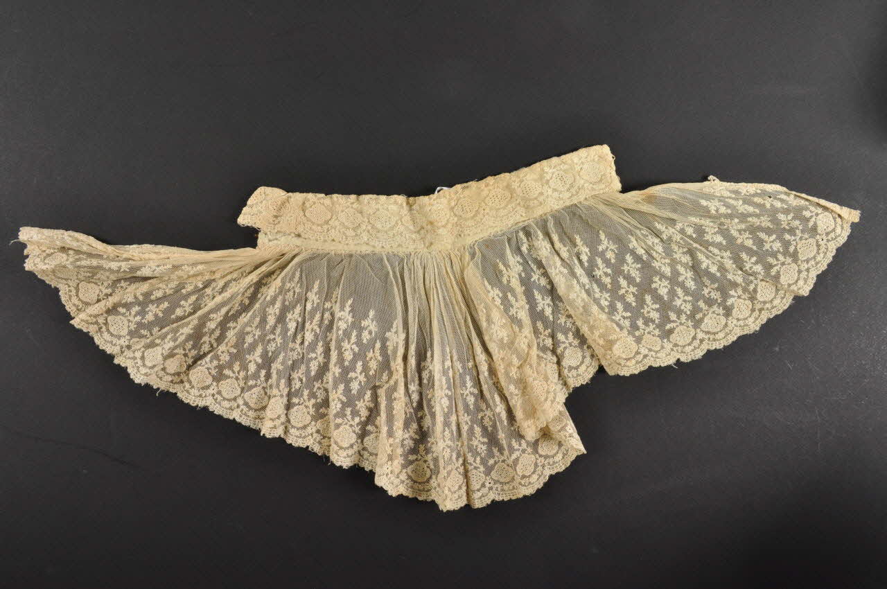jabot 1997.70.32 Photo Mucem
