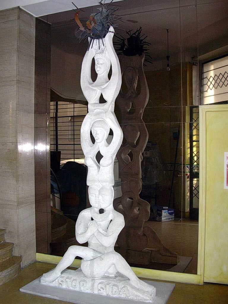 Aides Marseille, Association Pour La Réadaptation sculpture "Stop Sida" Provence-Alpes-Côte d'Azur, France 1996 2004.122.1 Photo