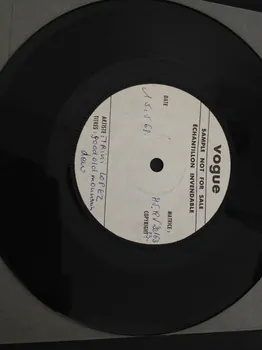Trini Lopez ; Disques Vogue disque 45 tours Good old mountain dew France 1968/5/15 2001.69.16.3931  Photo
