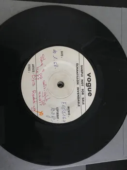 Otis Redding ; Disques Vogue disque 45 tours she's alright tuff enuff 1968/1/10 2001.69.16.3938  Photo