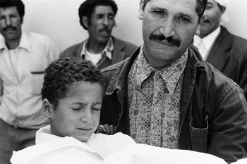 Alain Leloup tirage photographique Circoncision Algérie 1979 2018.94.1.5 Photo Collection Mucem  Alain Leloup