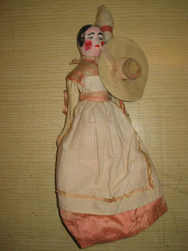 personnage de crèche bisontine 1953.45.25 Photo Mucem