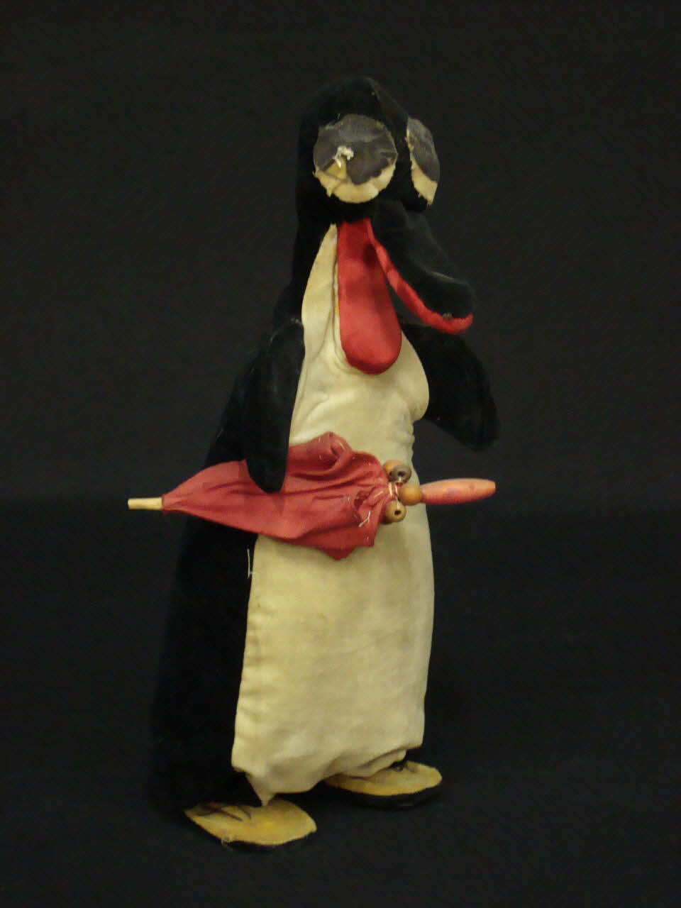 Roullet Decamps automate mécanique Alfred le pingouin Ile-de-France, France 1900 1985.25.108 Photo Mucem / cliché : Souillac, musée de l'automate