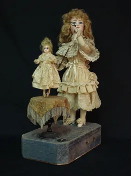 Roullet Decamps automate mécanique à musique Leçon de danse d'une fillette Ile-de-France, France 1870-1890 1985.25.138 Photo Mucem / cliché : Souillac, musée de l'automate
