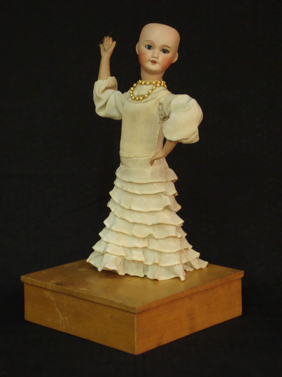 automate mécanique Espagnole au tambourin 1985.25.297 Photo Mucem / cliché : Souillac, musée de l'automate