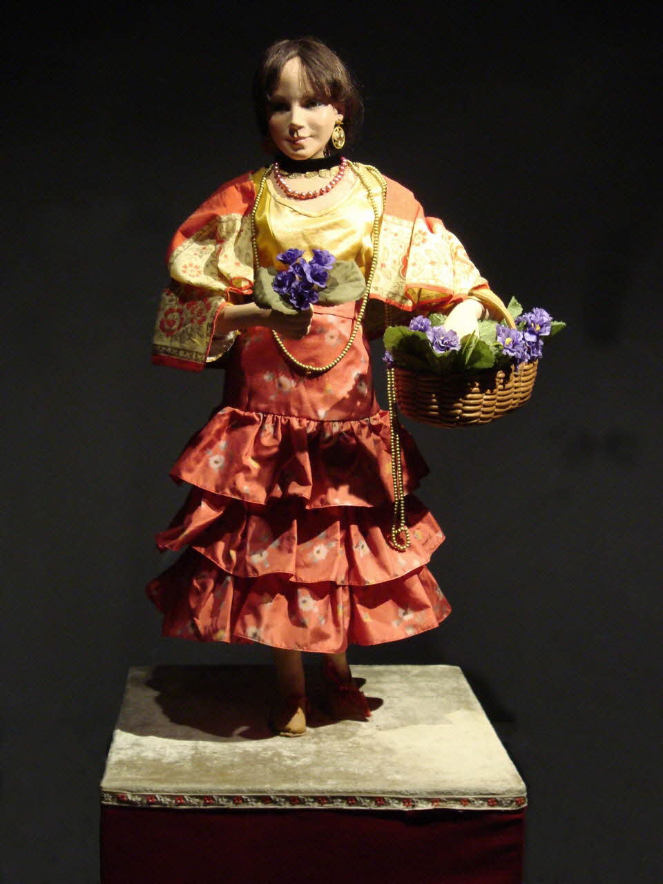 Phalibois automate électrique Raquel Meller "La Violettera" Ile-de-France, France 1925 1985.25.298 Photo Mucem / cliché : Souillac, musée de l'automate