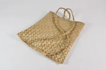 Anastasie Ichiza SAC A DOS bertelle La Réunion, France 1998 1998.61.11 Photo Mucem