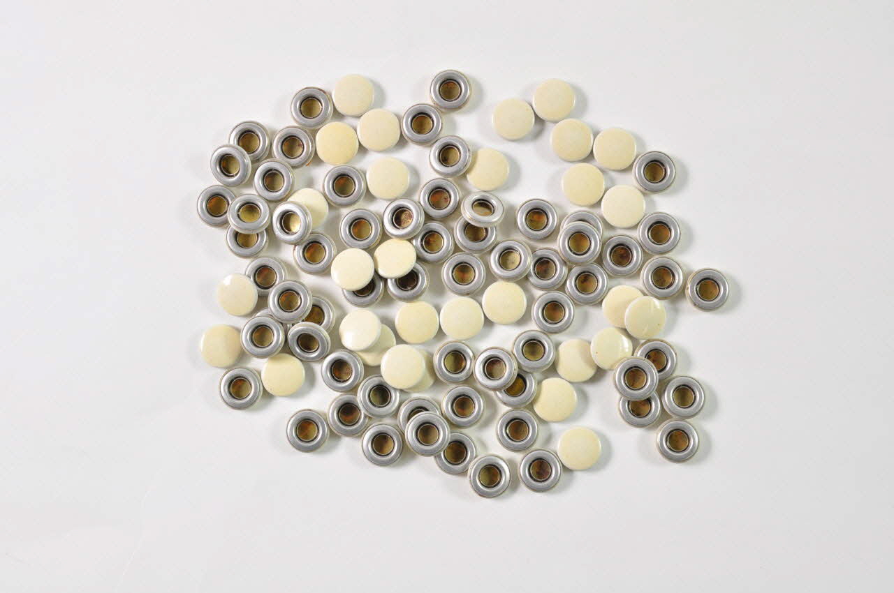 bouton 1998.62.42.2.1.1-93 Photo Mucem