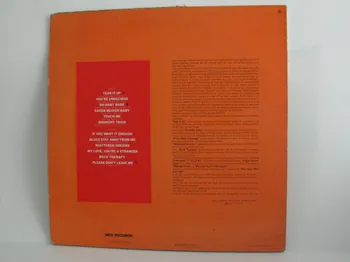 Johnny Burnette ; Mca Records ; C.P.F. Barclay ; Sorel disque 33 tours Johnny Burnette / Rock'n roll trio France 1956 2001.69.16.176.1-2 Photo Mucem
