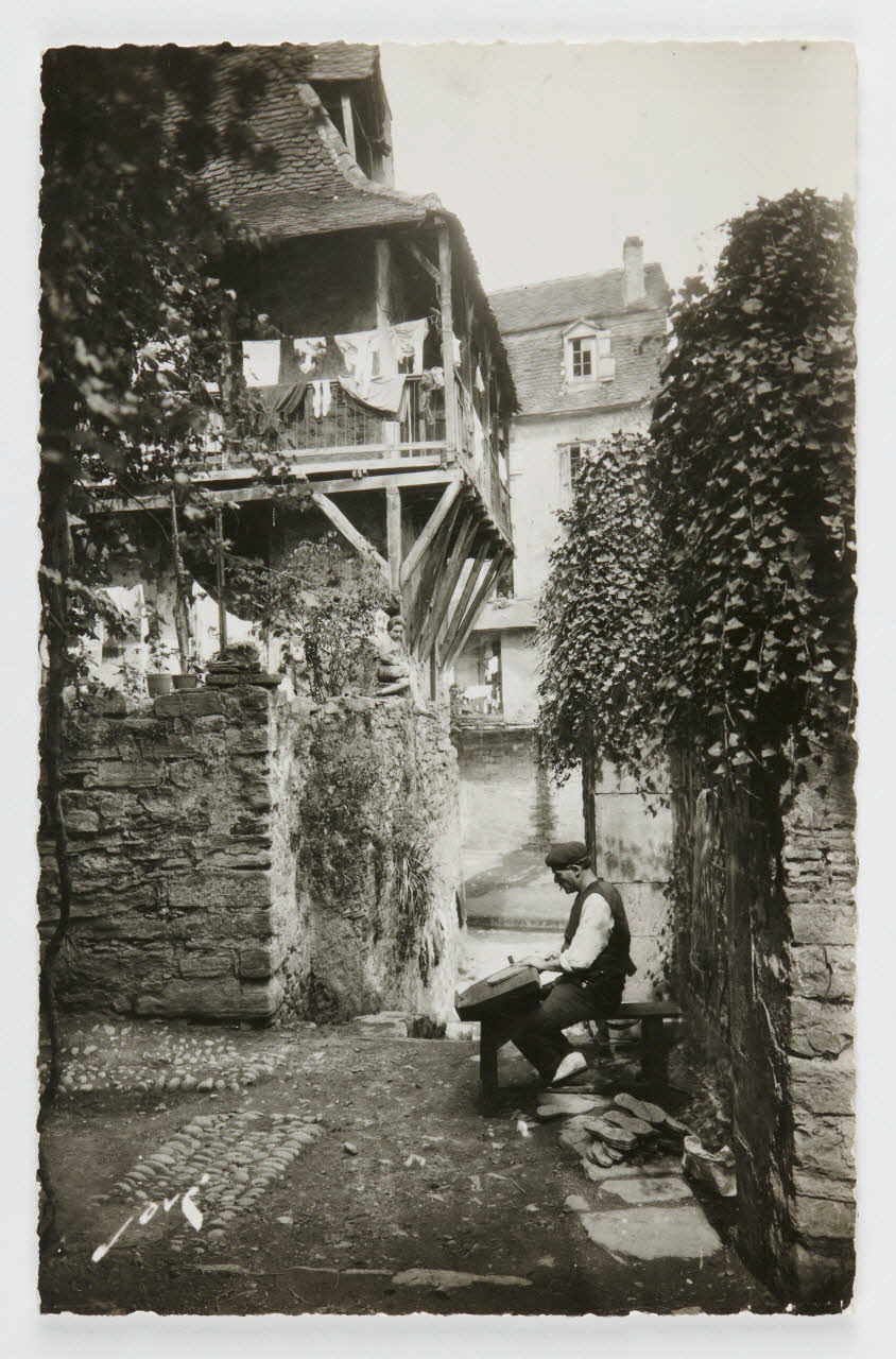 carte postale Pyrénées-Atlantiques 1960 043437 Photo Mucem / Marianne Kuhn