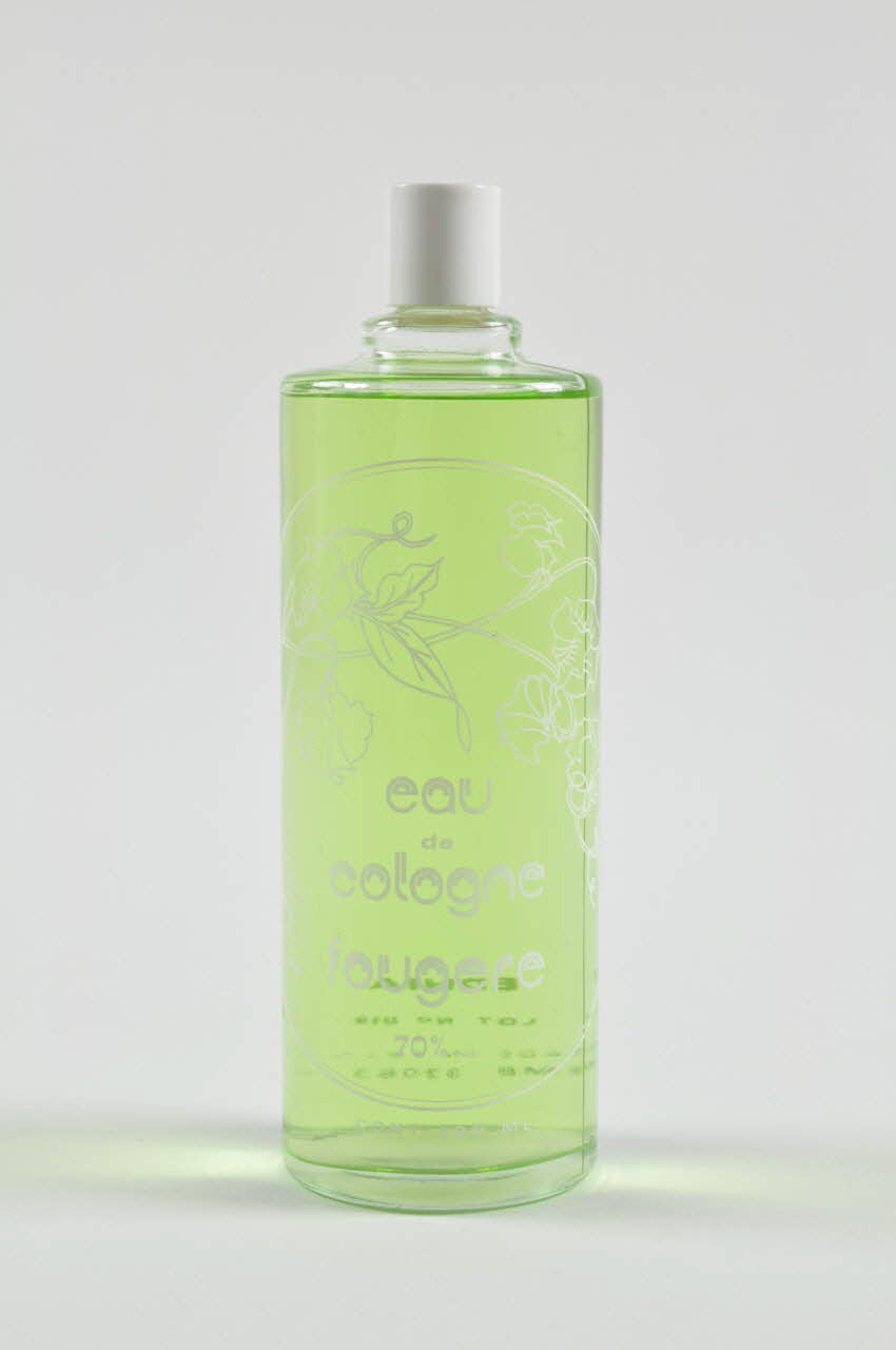 bouteille eau de Cologne 1998.72.1.22.1-2 Photo Mucem