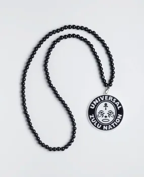 Universal Zulu Nation pendentif Universal Zulu Nation1323892 New York, Etats-Unis 2005 2017.34.8  Photo Mucem / Marianne Kuhn