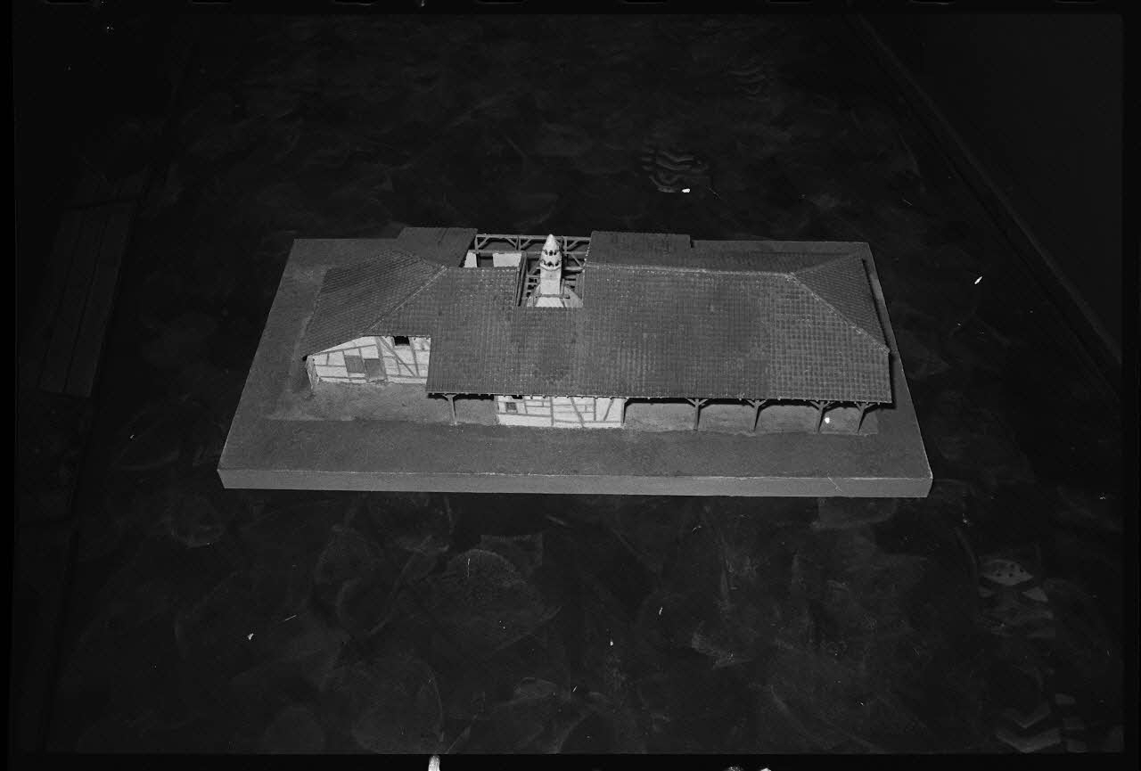 Réunion des musées nationaux - Grand Palais photographie Maquette d'une maison de Bresse France 1974/12/1 Ph.1975.4.176 Photo