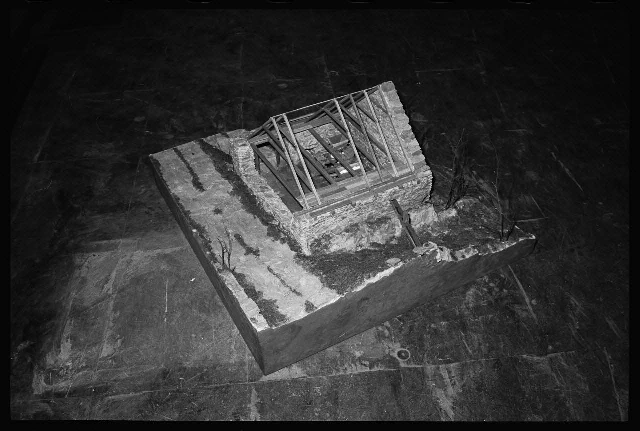 Réunion des musées nationaux - Grand Palais photographie Maquette du moulin à eau de la Vayssuère de Lunet France 1974/12/1 Ph.1975.4.182 Photo