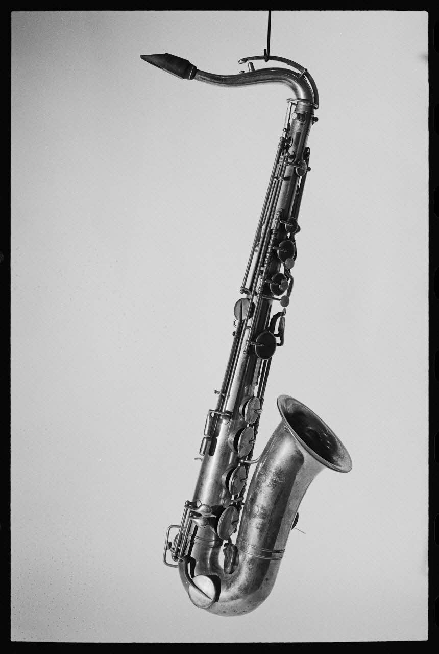 Réunion des musées nationaux - Grand Palais photographie Saxophone France 1974/12/1 Ph.1975.4.261 Photo