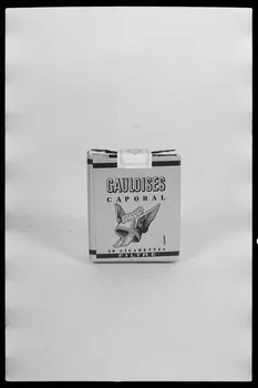 Réunion des musées nationaux - Grand Palais photographie Paquet de gauloise France 1974/12/1 Ph.1975.4.295 Photo