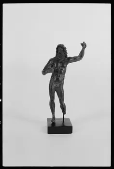 Réunion des musées nationaux - Grand Palais photographie Moulage d'une statuette de Jupiter France 1974/12/1 Ph.1975.4.297  Photo