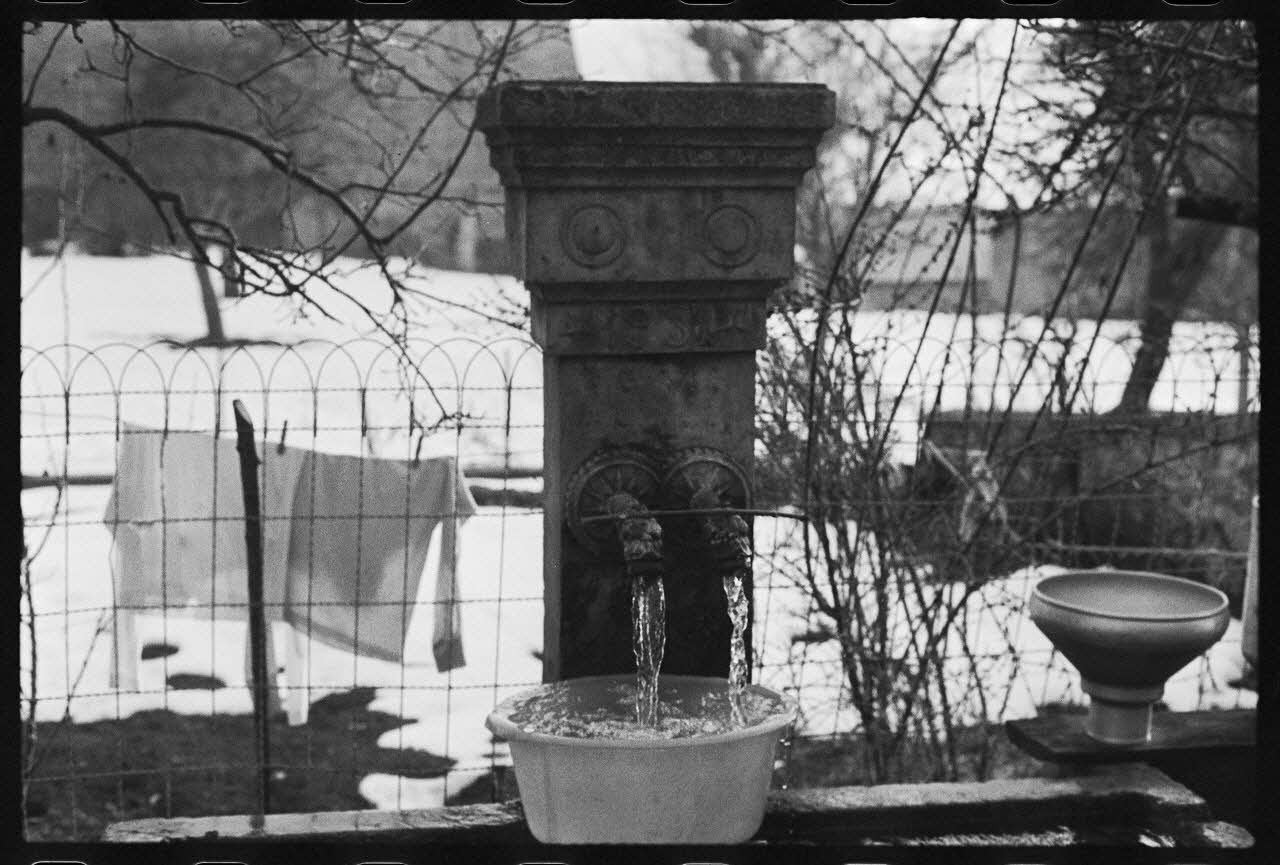 Patrick Loriano photographie Propriété de Monsieur Davin : maison d'habitation et d'exploitation Provence-Alpes-Côte d'Azur, France 1974/8/1 Ph.1975.59.17 Photo