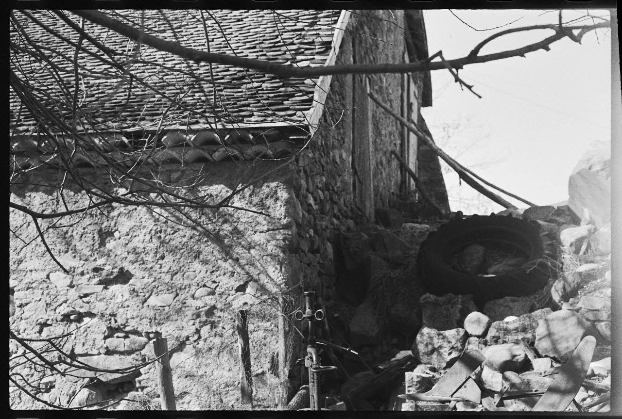 Patrick Loriano photographie Propriété de Monsieur Muret. Maison de type "gapençais" Provence-Alpes-Côte d'Azur, France 1974/8/1 Ph.1975.59.23 Photo