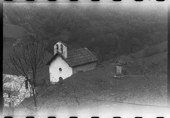 Henri Raulin photographie Chapelle couverte en bois Provence-Alpes-Côte d'Azur, France 1975/5/1 Ph.1975.114.46  Photo