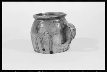 Jacques Hoepffner photographie Pot à graisse France 1976/7/1 Ph.1976.1.1085 Photo