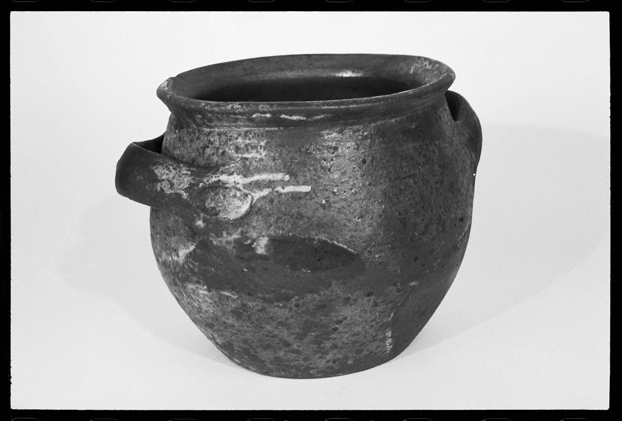 Jacques Hoepffner photographie Pot à graisse France 1976/12/1 Ph.1976.1.1411  Photo