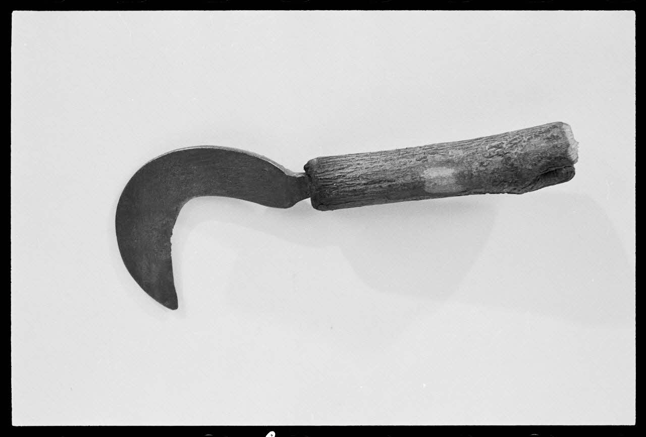 A. Chastanier photographie Serpette Alsace, France 1976/5/1 Ph.1976.1.208 Photo