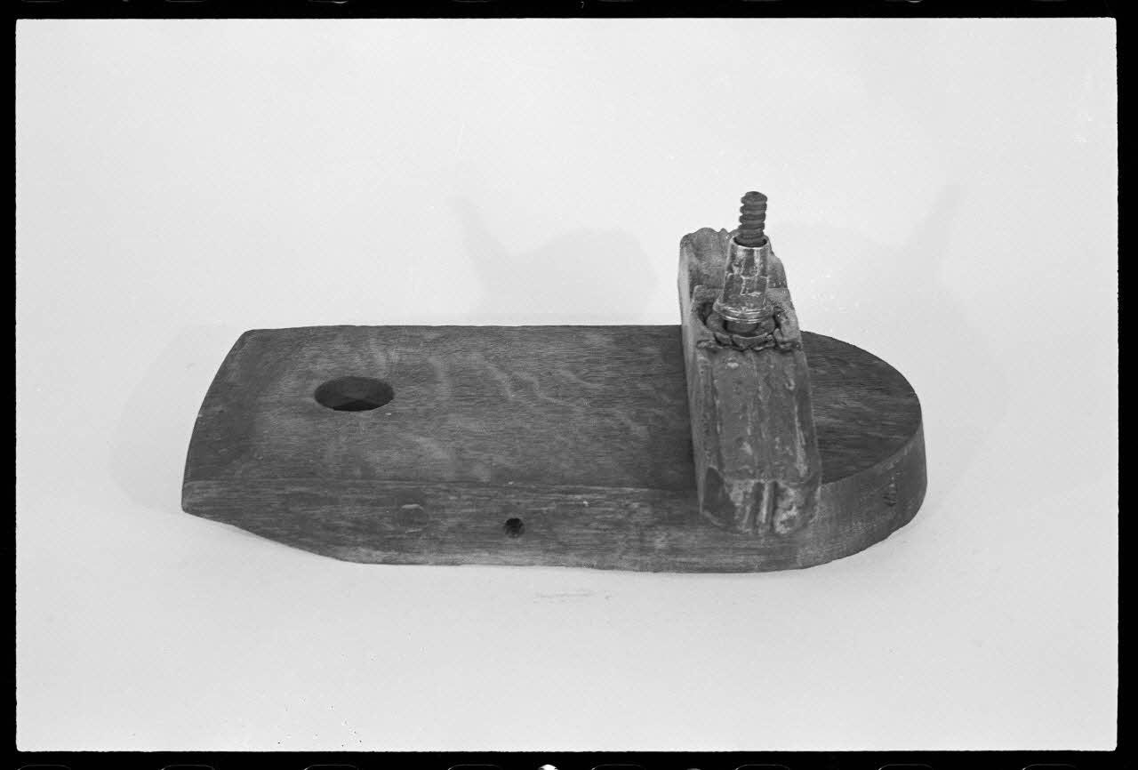 A. Chastanier photographie Portillon de fût Alsace, France 1976/5/1 Ph.1976.1.234 Photo