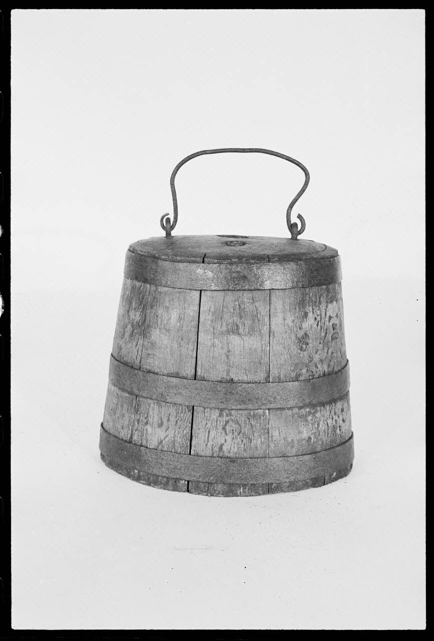 A. Chastanier photographie Tonnelet. Numéro 71 du catalogue Alsace, France 1976/5/1 Ph.1976.1.236 Photo