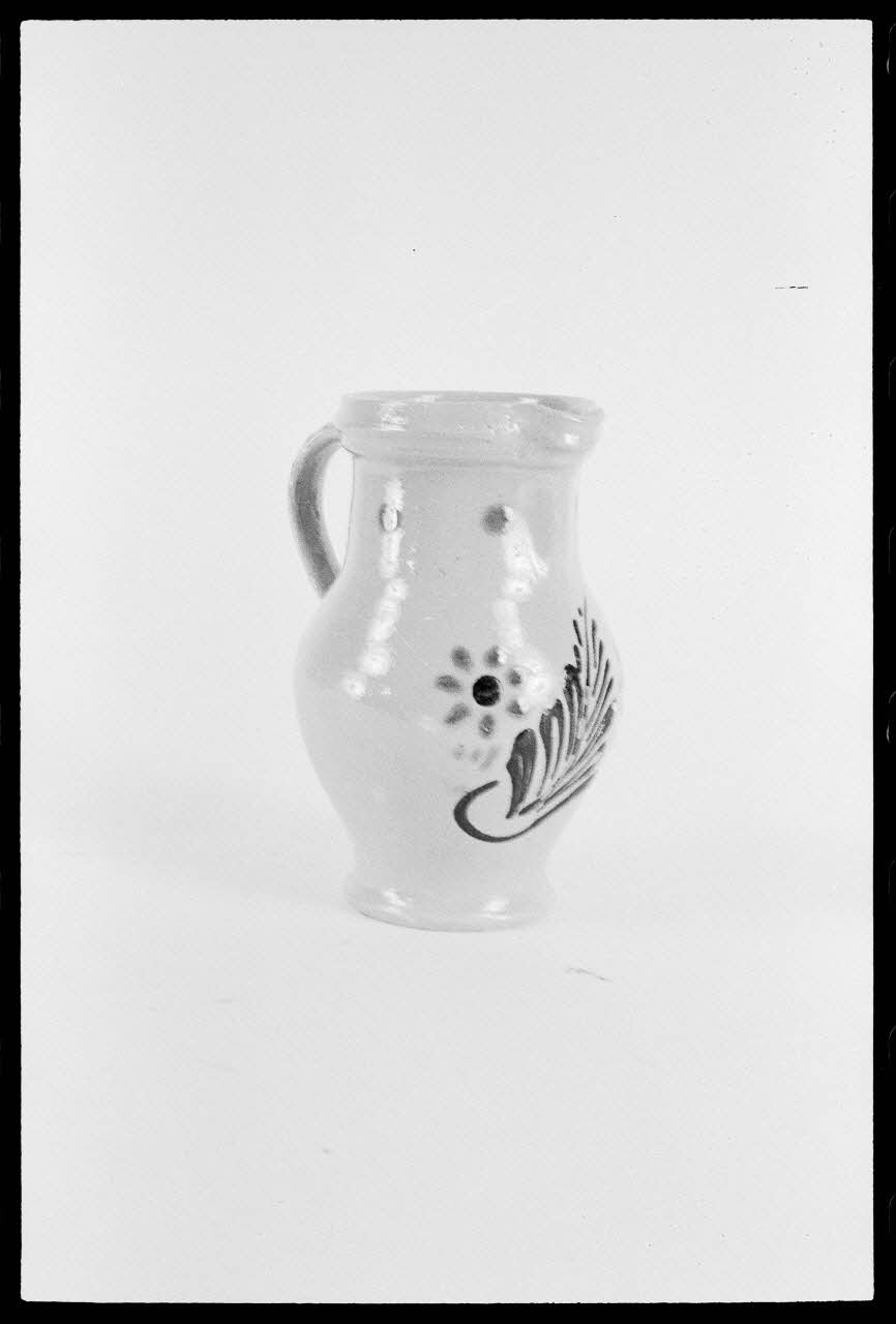 Alain Guey photographie Pichet Alsace, France 1976/6/1 Ph.1976.1.506  Photo