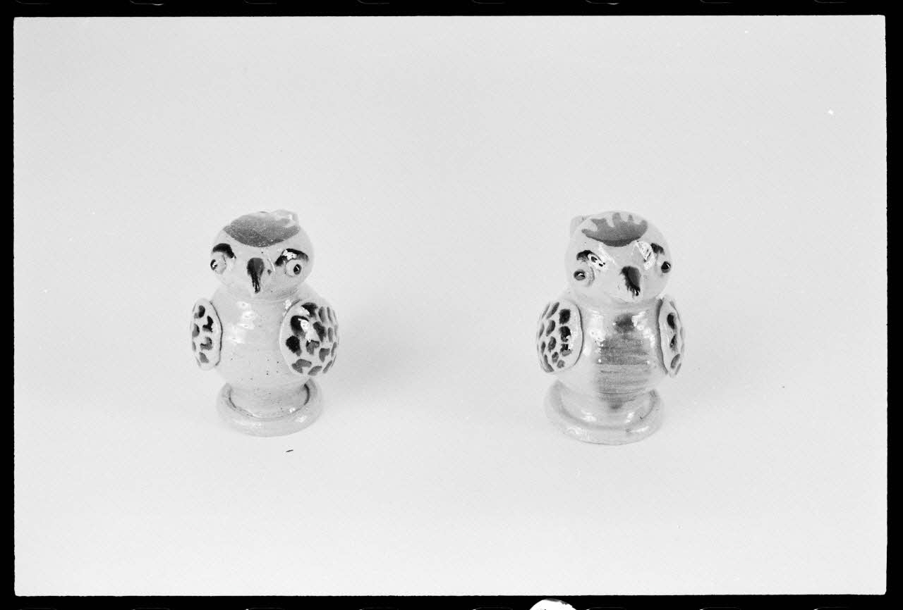 Alain Guey photographie Deux sifflets "oiseaux" Alsace, France 1976/6/1 Ph.1976.1.516 Photo