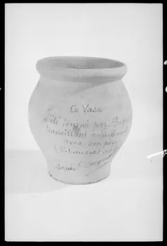 Jacques Hoepffner photographie Pot France 1977/7/1 Ph.1976.1.837 Photo