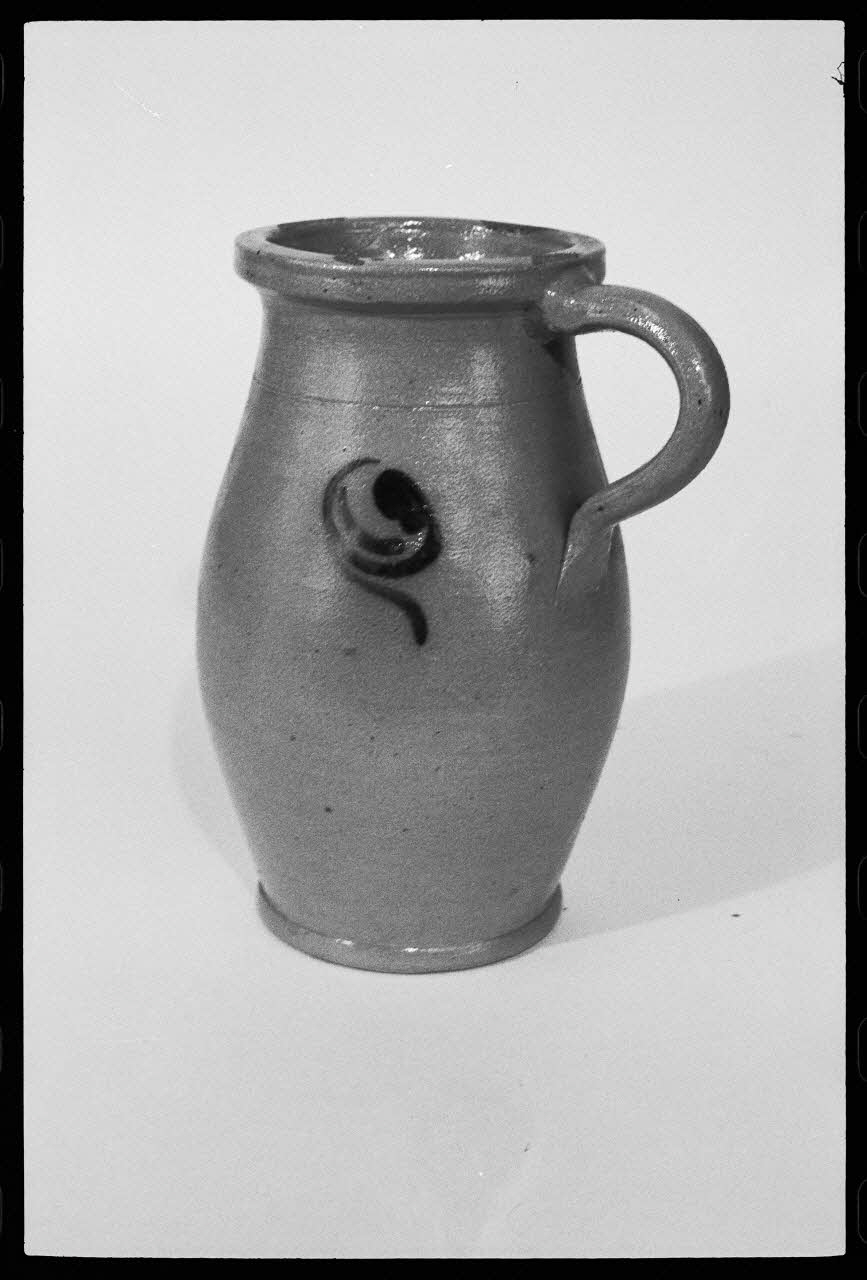 Jacques Hoepffner photographie Pot à lait France 1976/7/1 Ph.1976.1.953 Photo