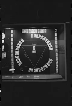 Anonyme photographie Jeu de tarots France 1976 Ph.1976.7.11 Photo