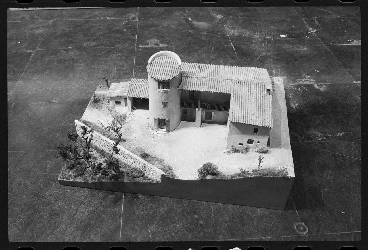 Anonyme photographie Maquette de mas provençal France 1976 Ph.1976.7.18 Photo