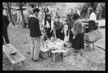Jean Cuisenier photographie Enquête conduite par Jean Cuisenier en Roumanie (septembre 1975) Olténie, Roumanie 1975/9/1 Ph.1976.148.198 Photo