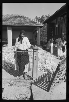 Jean Cuisenier photographie Enquête conduite par Jean Cuisenier en Roumanie (septembre 1975) Olténie, Roumanie 1975/9/1 Ph.1976.148.224 Photo