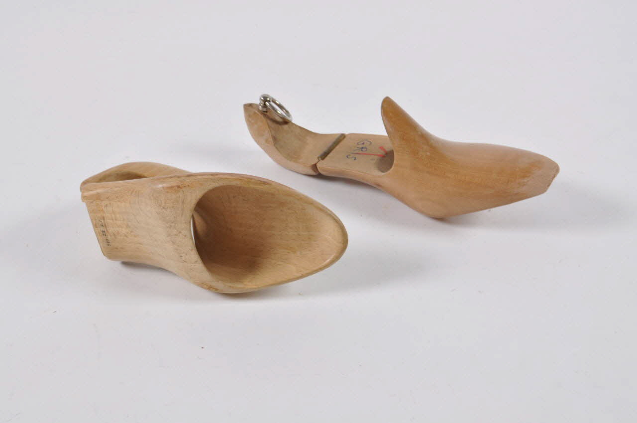 FORME A CHAUSSURE 1999.22.3.1-2 Photo Mucem