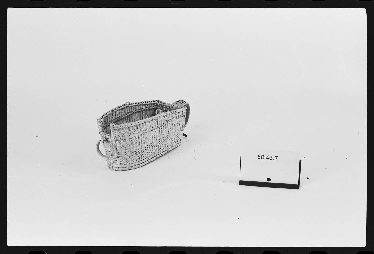 photographie Corbeille à bouteille Ph.1979.1.179 Photo