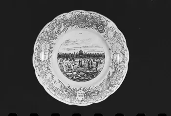 Marc Beaudenom photographie Assiette plate Languedoc-Roussillon, France 1979 Ph.1979.1.374 Photo