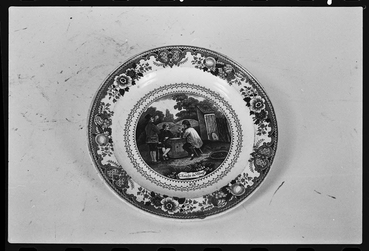 Marc Beaudenom photographie Assiette plate Rhône-Alpes, France 1979 Ph.1979.1.424 Photo