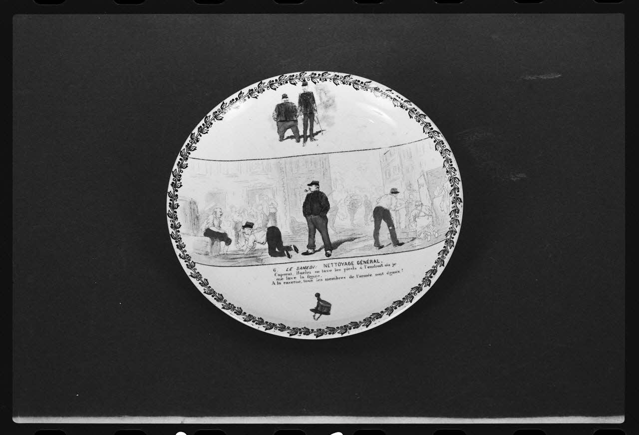 Marc Beaudenom photographie Assiette calotte Rhône-Alpes, France 1979 Ph.1979.1.428  Photo