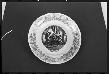 Marc Beaudenom photographie Assiette plate Rhône-Alpes, France 1979 Ph.1979.1.460 Photo