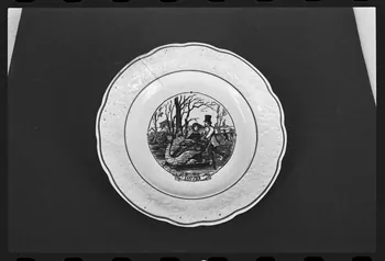 Marc Beaudenom photographie Assiette plate Rhône-Alpes, France 1979 Ph.1979.1.461  Photo
