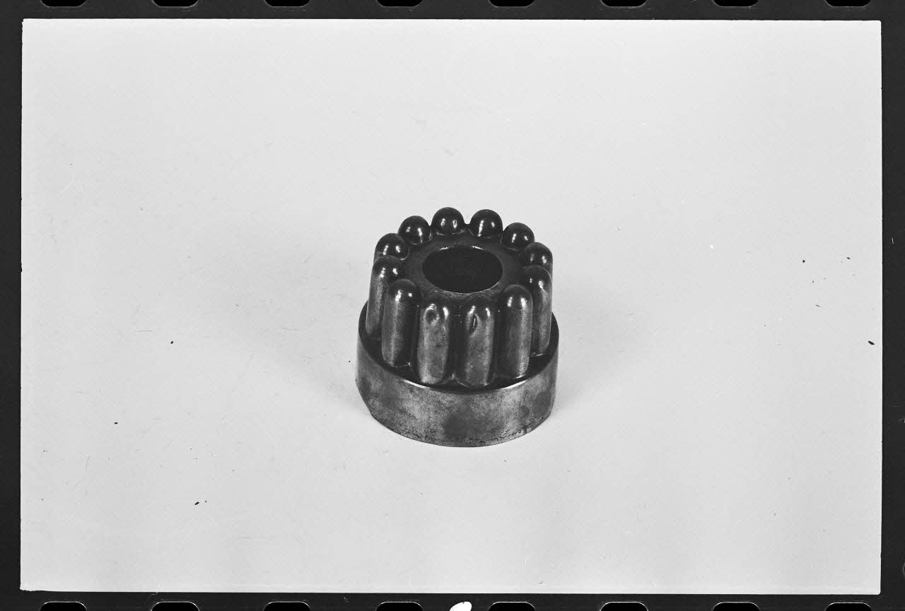Marc Beaudenom photographie Moule à kouglof Corse, France 1979 Ph.1979.1.641  Photo