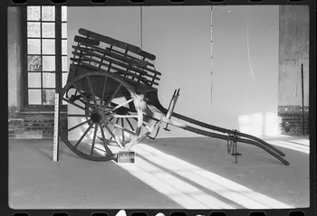 Marc Beaudenom photographie Charette Ile-de-France, France 1979 Ph.1979.1.699 Photo