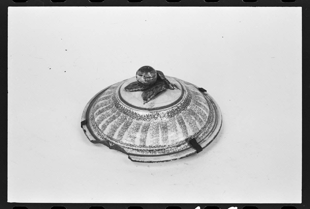 Marc Beaudenom photographie Couvercle de soupière France 1979 Ph.1979.1.819 Photo