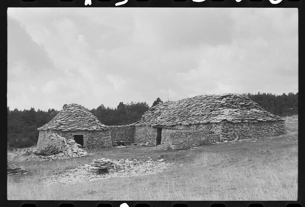 photographie Bergerie en pierres sèches Ph.1979.318.2 Photo