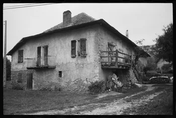 photographie Toit à quatre versants, avec un balcon Ph.1979.326.10 Photo