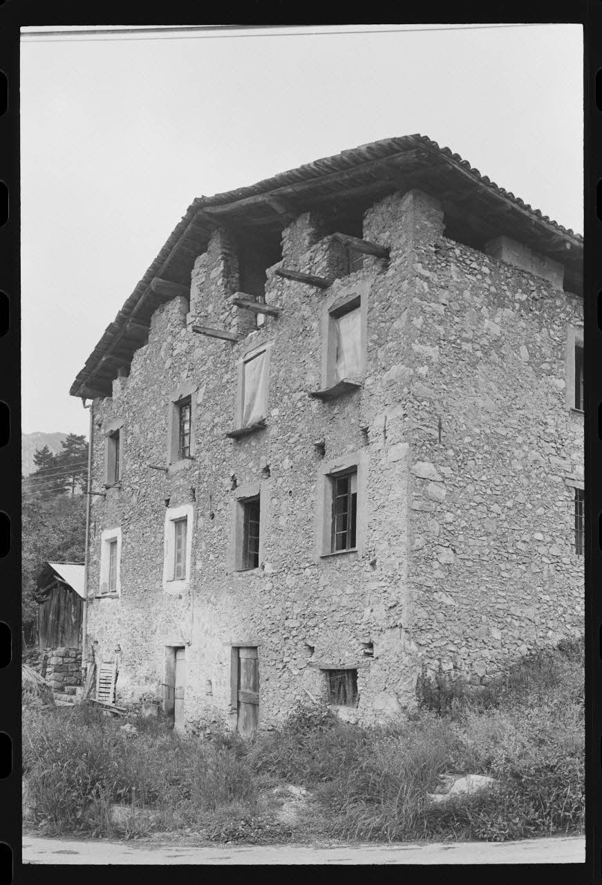 photographie Façades de l'exploitation agricole : ferme vue sous différents angles Ph.1979.332.1 Photo